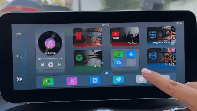 Die Startseite der AIBOX GO auf einem Werksdisplay